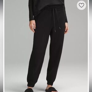 Lululemon black scuba joggers